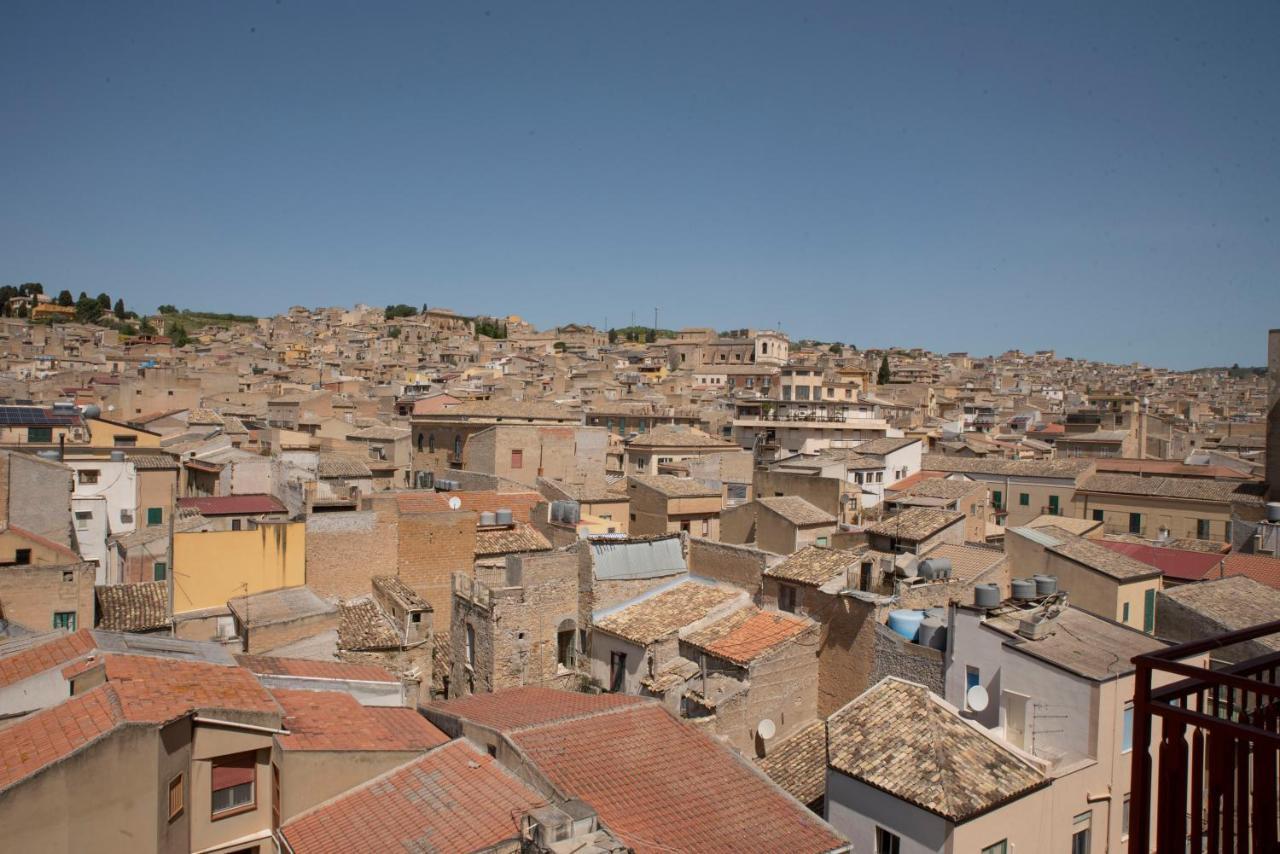 Come A Casa Panoramico E Centralissimo Appartement Canicattì Buitenkant foto