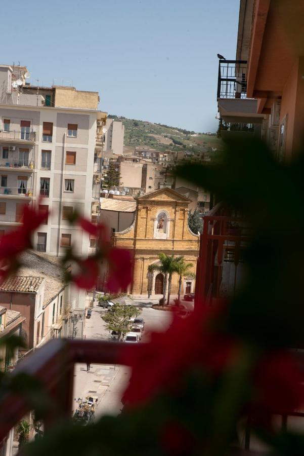 Come A Casa Panoramico E Centralissimo Appartement Canicattì Buitenkant foto